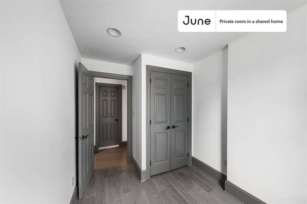 2 BR in New York City
