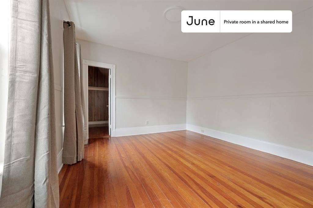 3 BR in Boston