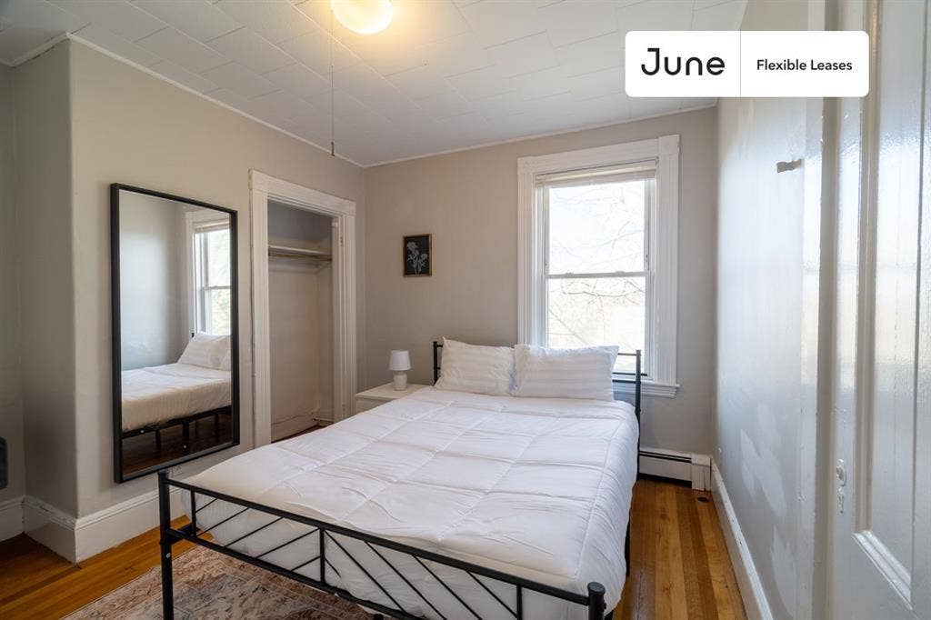 4 BR in Boston