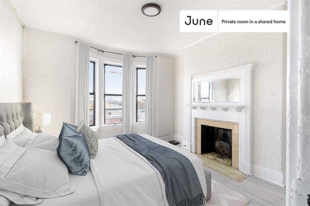 4 BR in Boston