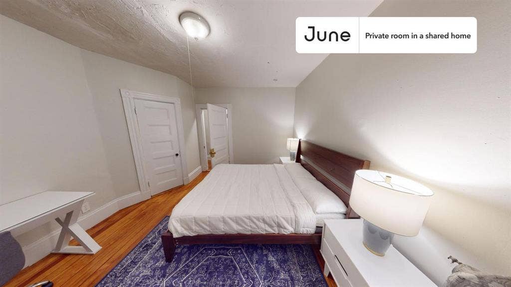 6 BR in Boston