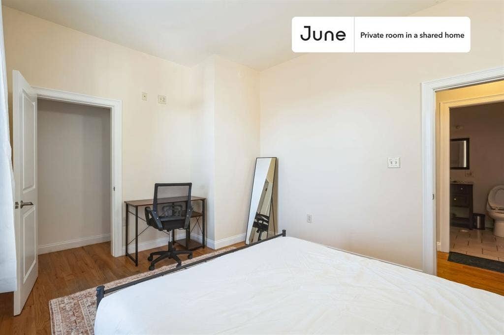 3 BR in Boston