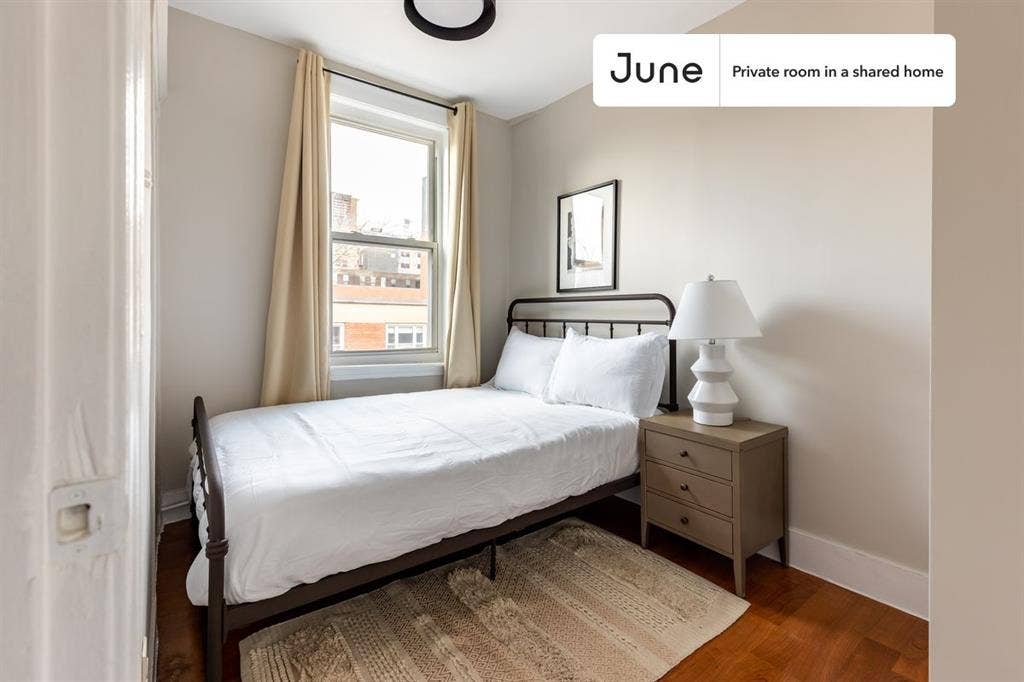 2 BR in Boston