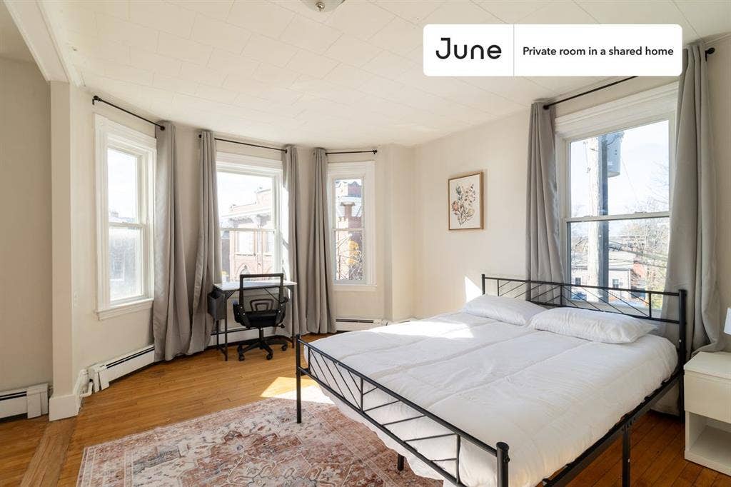 3 BR in Boston