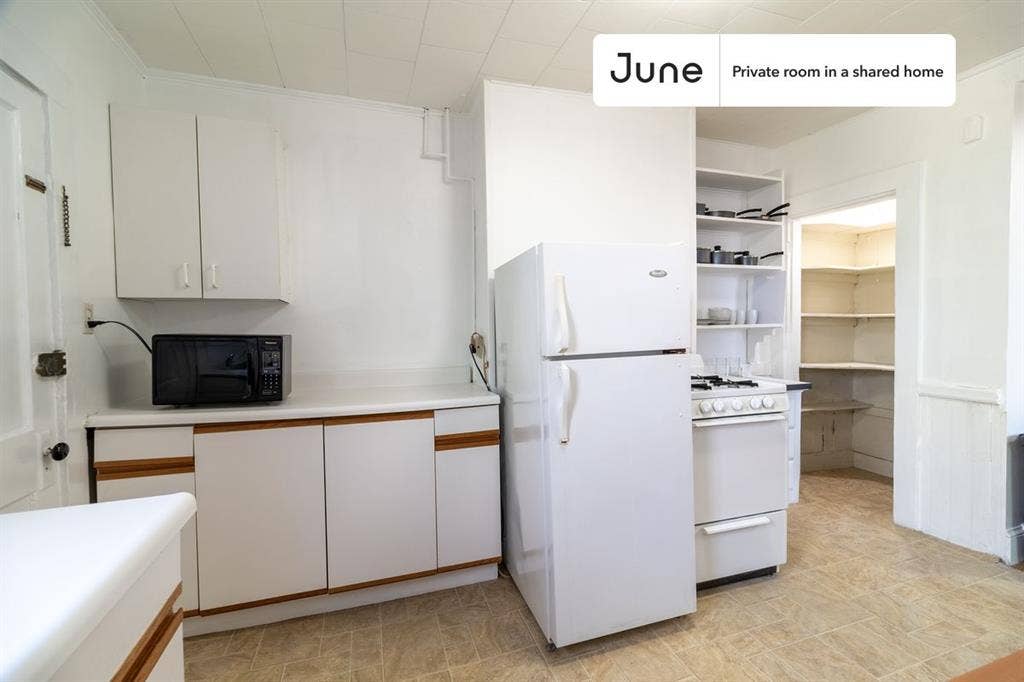 3 BR in Boston