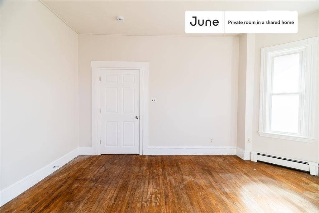 3 BR in Boston