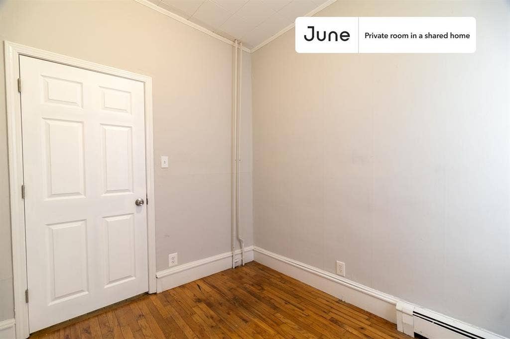 3 BR in Boston