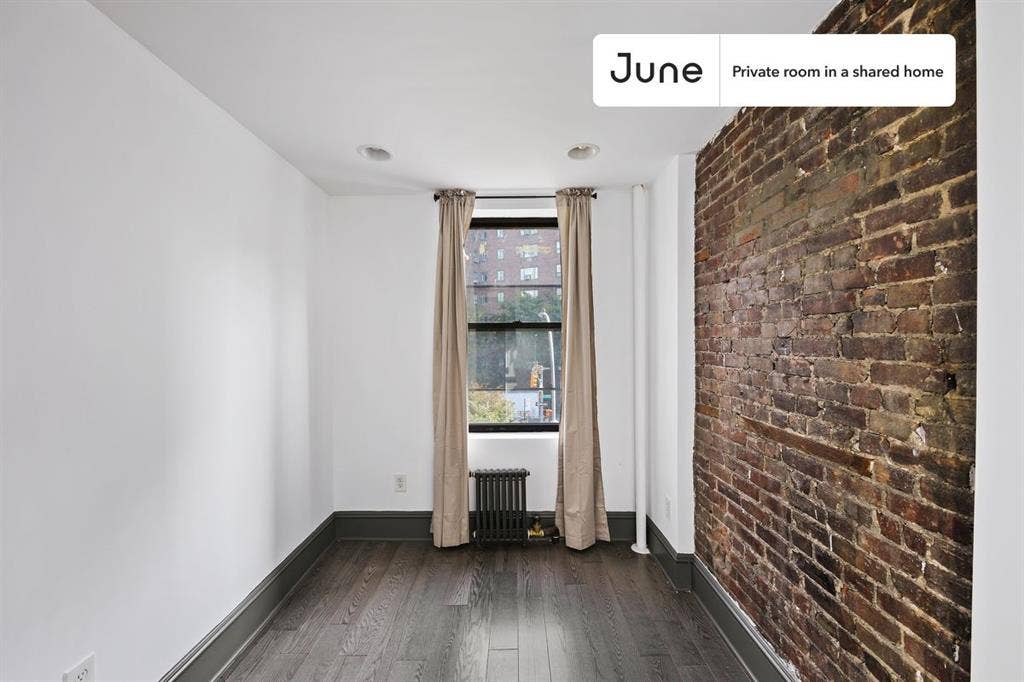 2 BR in New York City