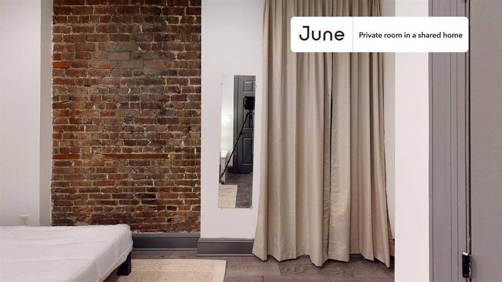 2 BR in New York City