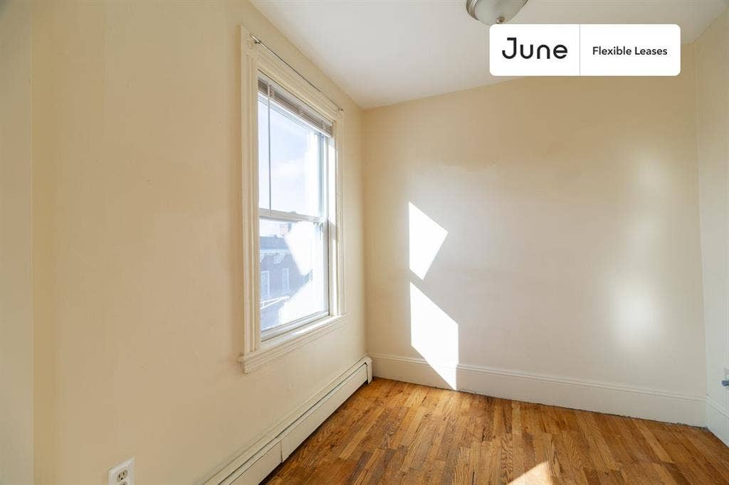 4 BR in Boston