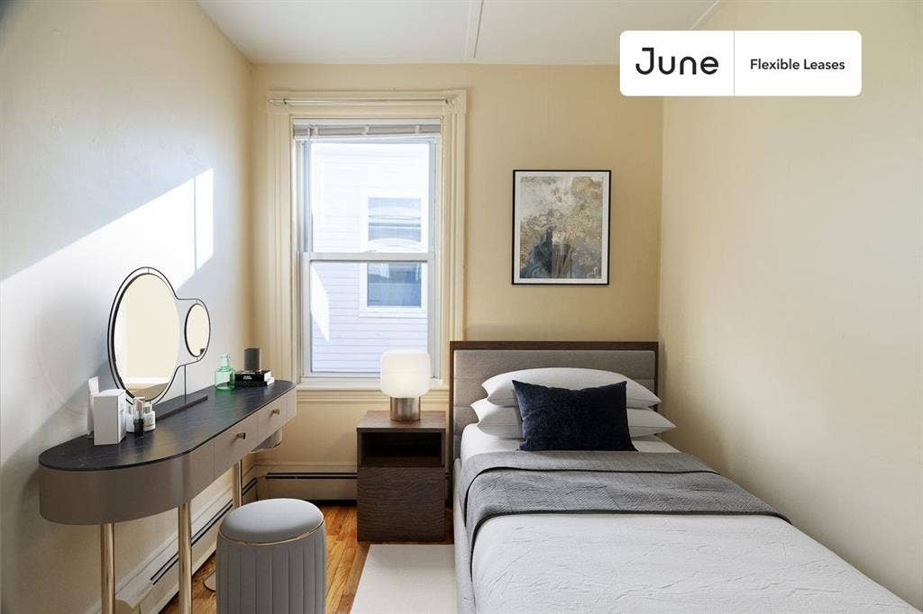 4 BR in Boston