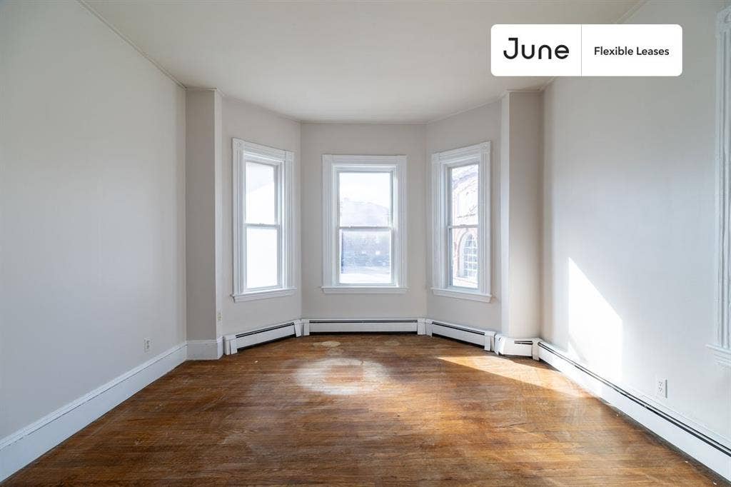 3 BR in Boston