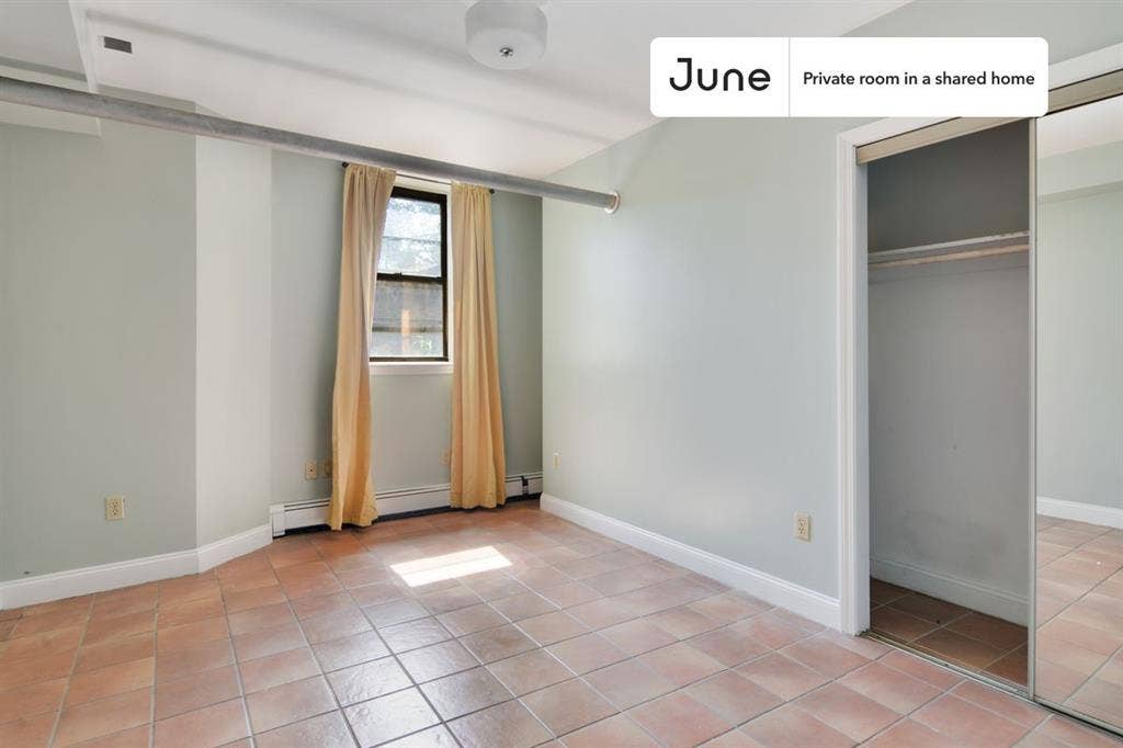 5 BR in Boston