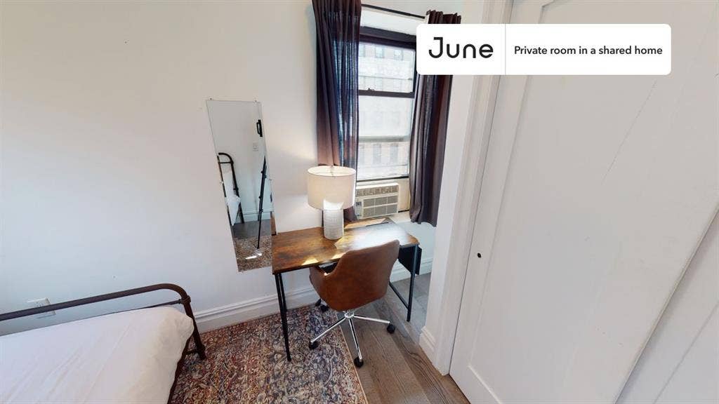 2 BR in New York City