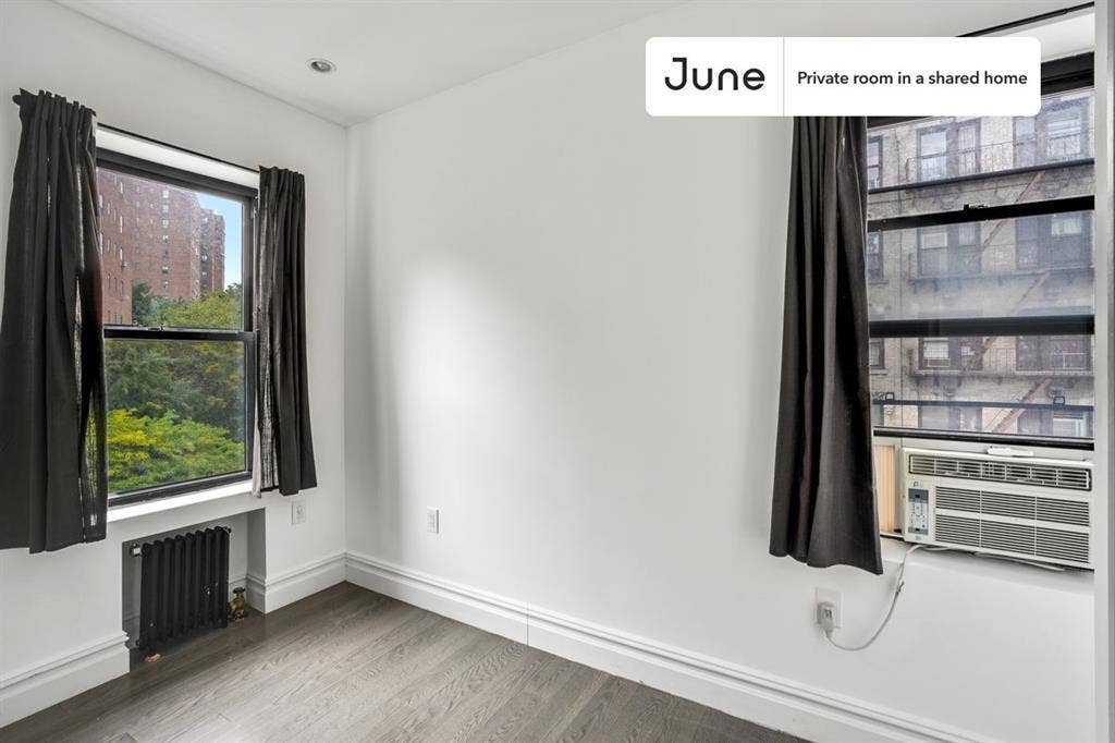 2 BR in New York City