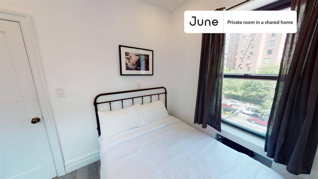 2 BR in New York City