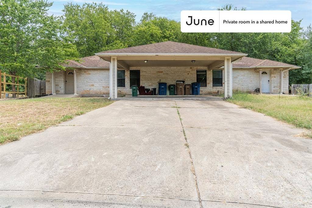 3 BR in Austin