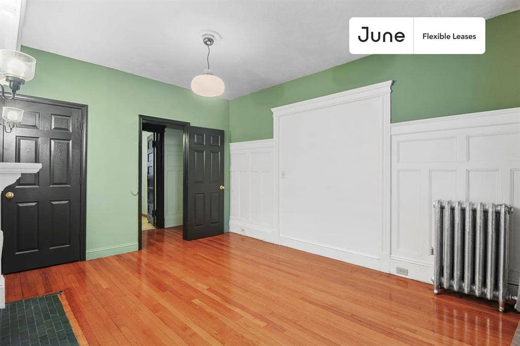 3 BR in Boston