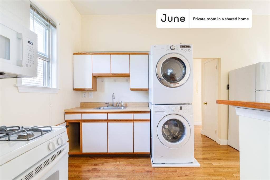 2 BR in Boston
