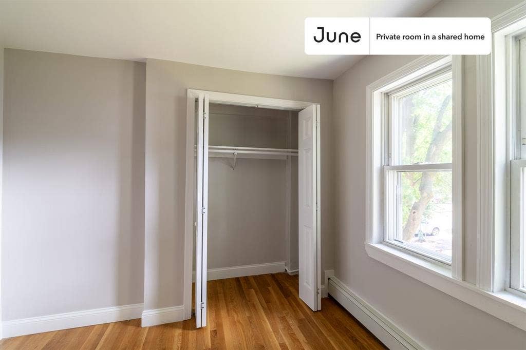 5 BR in Boston
