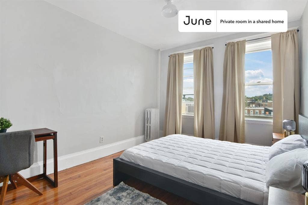 4 BR in Boston