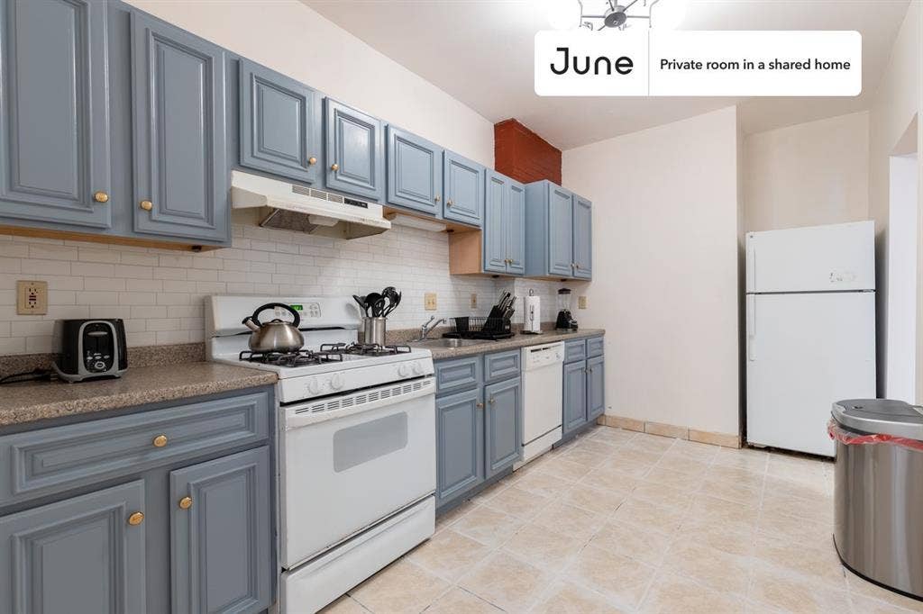 4 BR in Boston