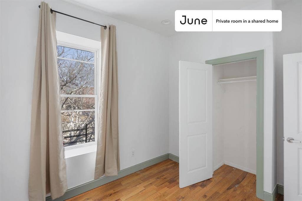 4 BR in New York City
