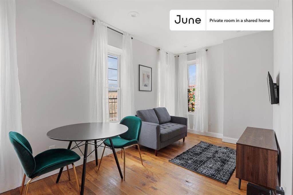 4 BR in New York City