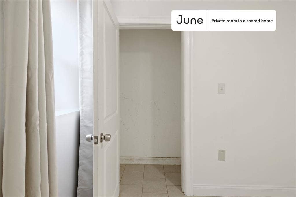 4 BR in Boston