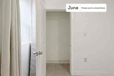 4 BR in Boston
