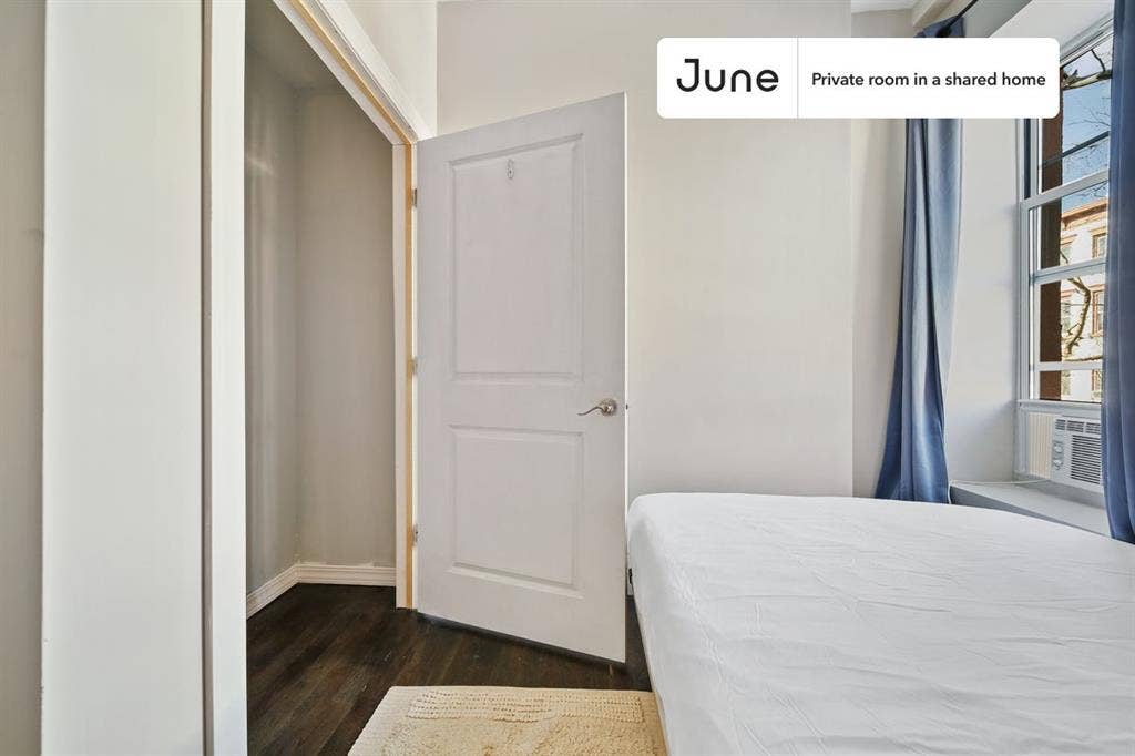 4 BR in New York City