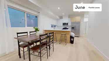 5 BR in Los Angeles