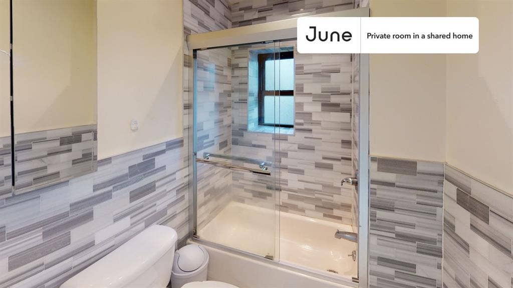3 BR in New York City
