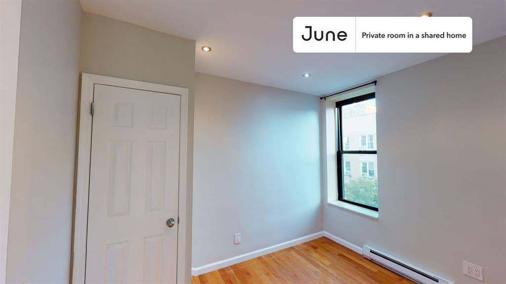 3 BR in New York City