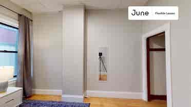 5 BR in Boston