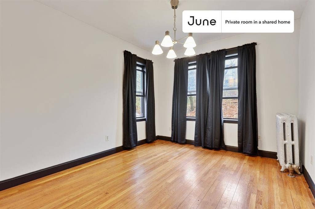 4 BR in Boston