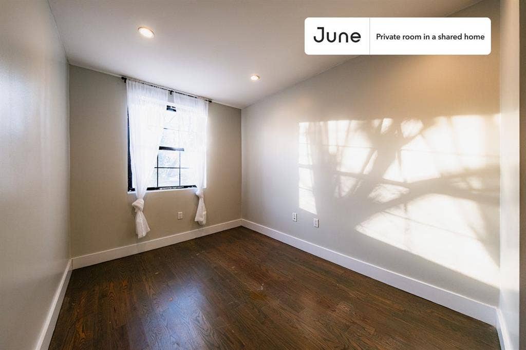 3 BR in New York City