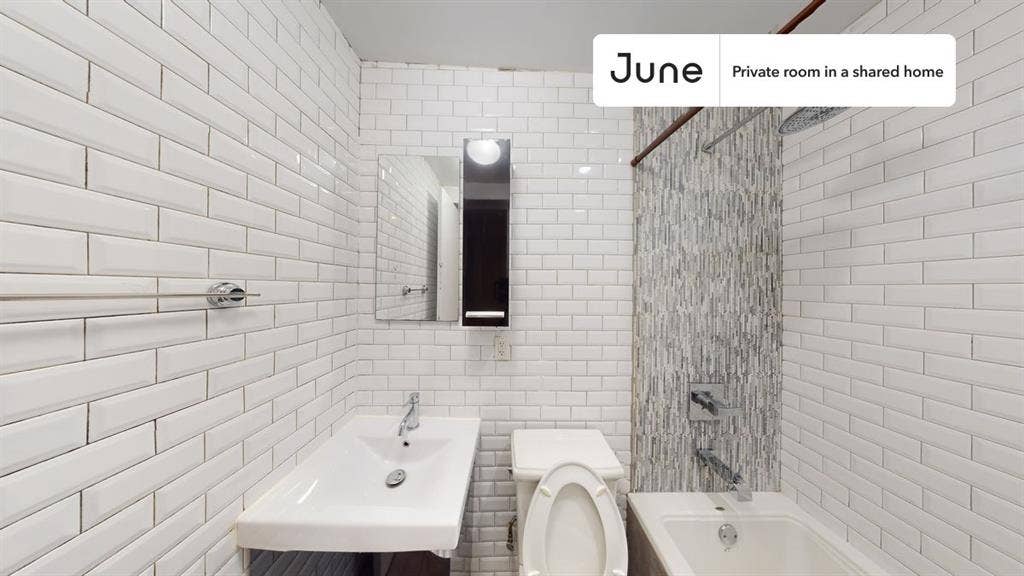 3 BR in New York City