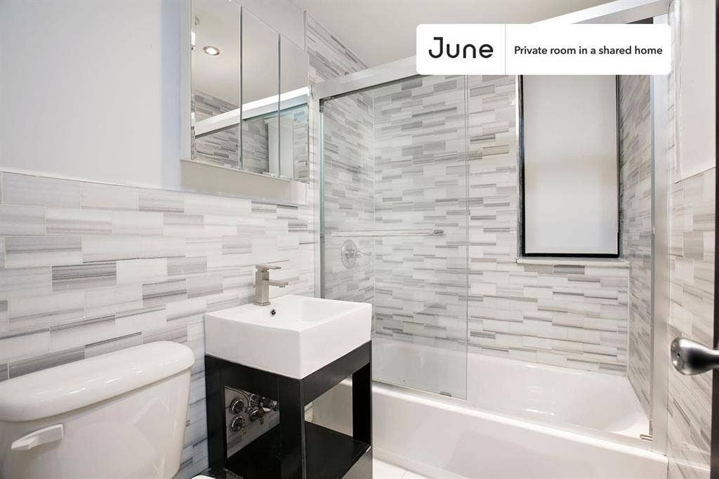 3 BR in New York City