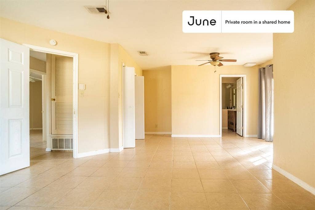 4 BR in Austin