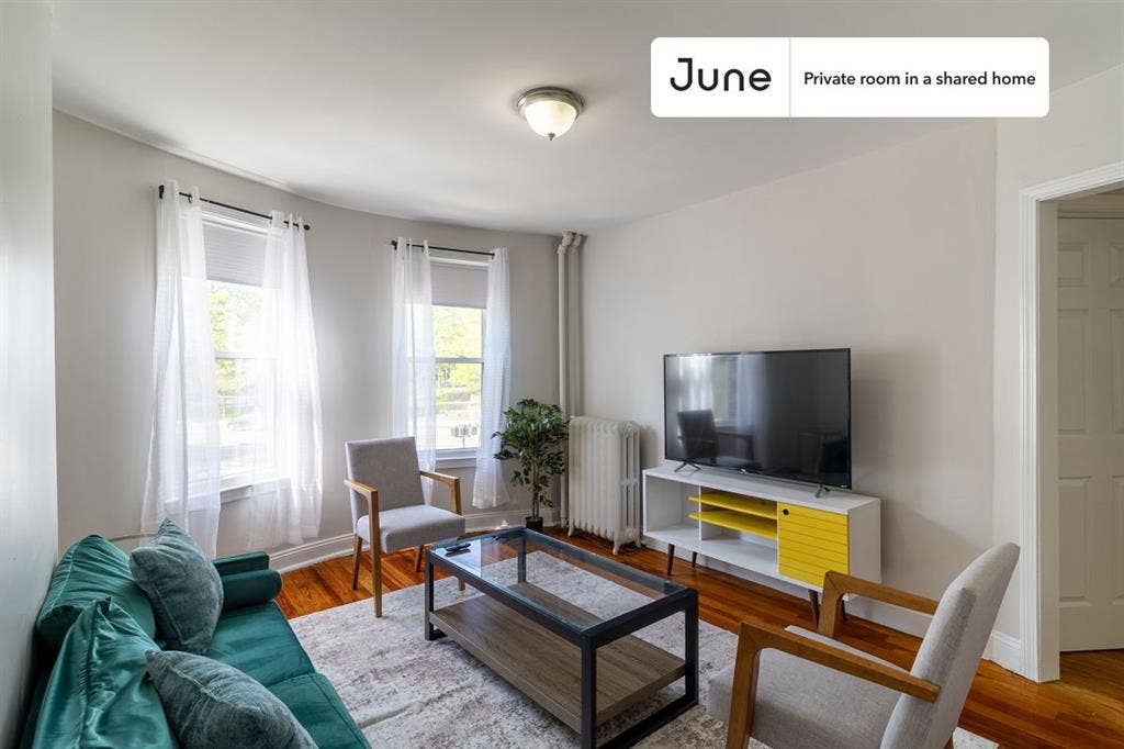 4 BR in Boston