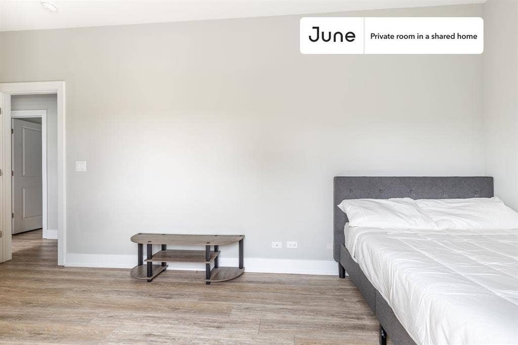 5 BR in Chicago
