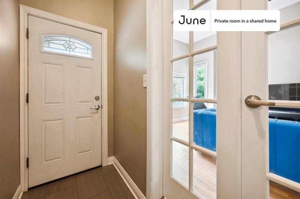 3 BR in Chicago