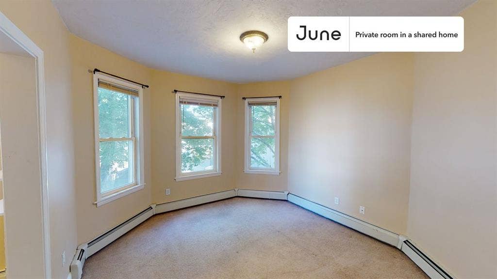 3 BR in Boston