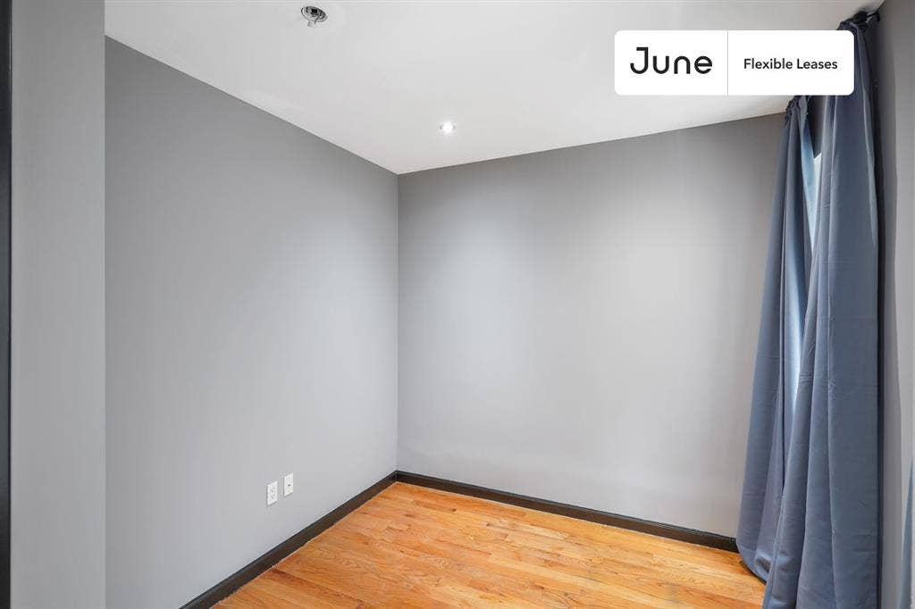 4 BR in New York City