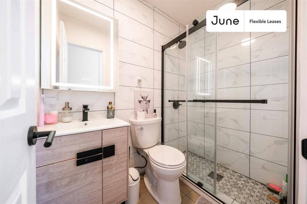 2 BR in New York City