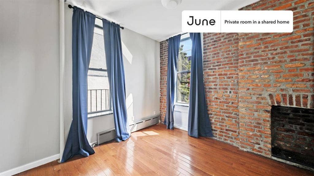 2 BR in New York City