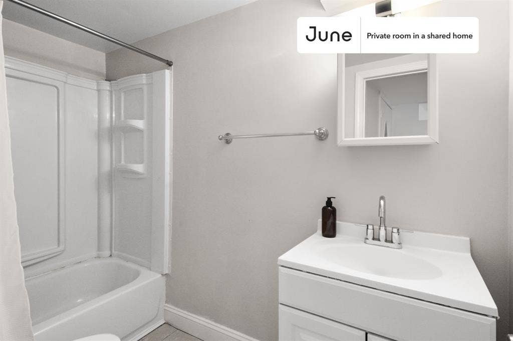 4 BR in Boston