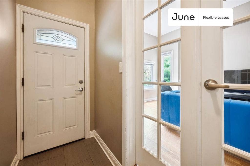 3 BR in Chicago