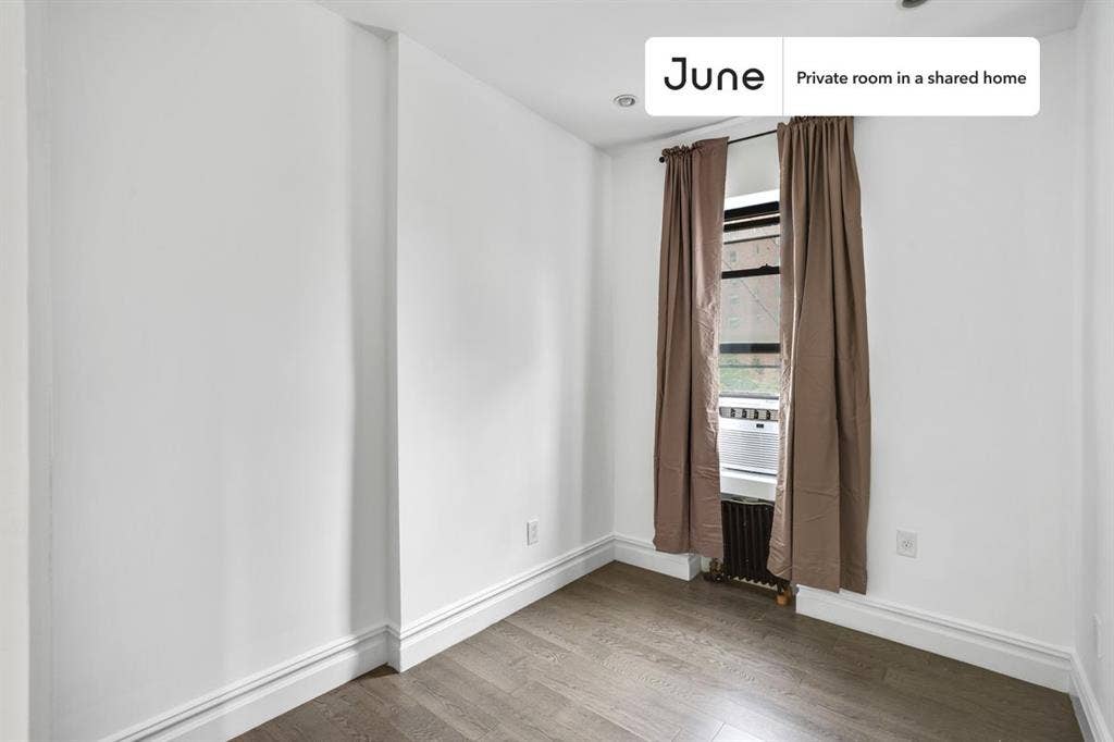 2 BR in New York City